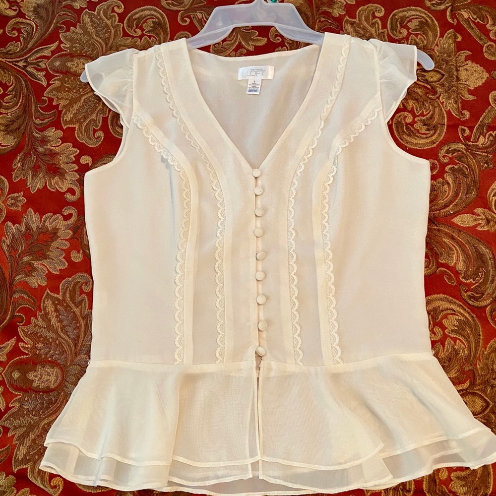 Cream colored Loft shirt. Size small.